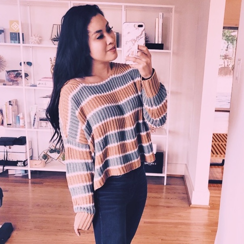 American eagle sweater
